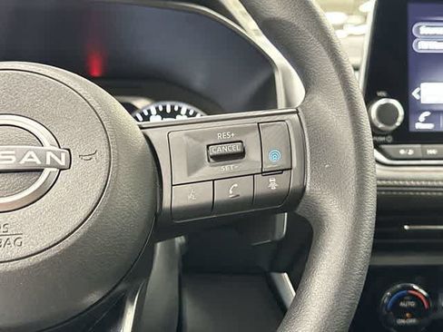 Used 2024 Nissan Rogue SV AWD/4WD image 18