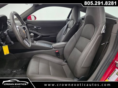 Used 2024 Porsche 718 Cayman RWD image 20