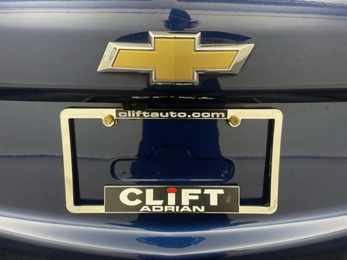 Used 2023 Chevrolet Equinox LT AWD/4WD image 22