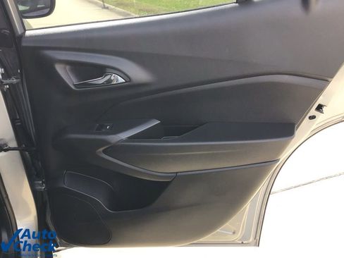 Used 2024 Chevrolet Trax LS w/ Driver Confidence Package image 12