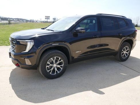 New 2026 GMC Acadia AT4 AWD/4WD image 8