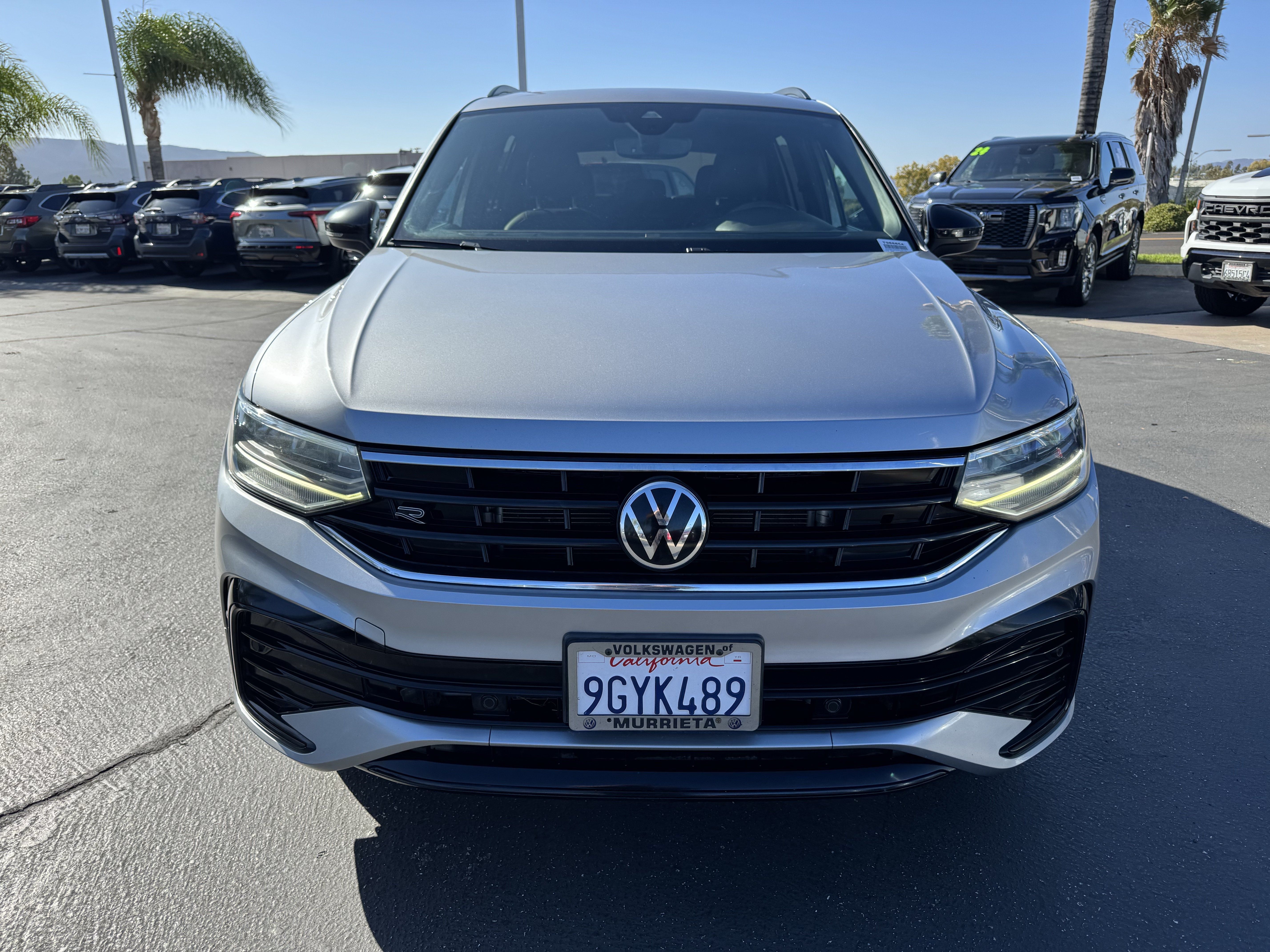 Used 2023 Volkswagen Tiguan SE R-Line FWD image 7