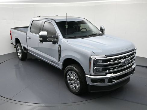 Used 2024 Ford F250 Lariat w/ Lariat Ultimate Package AWD/4WD image 19