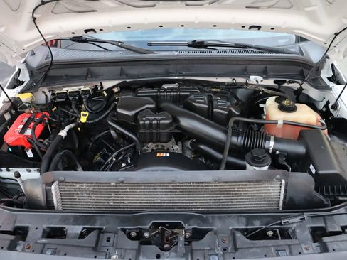 Used 2015 Ford F250 XL w/ Power Equipment Group image 18