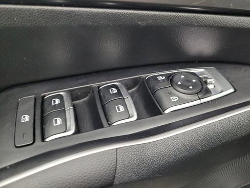 Used 2022 Kia Sorento LX FWD image 27