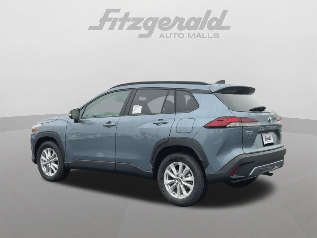 New 2026 Toyota Corolla Cross LE w/ Moonroof Package AWD/4WD image 6