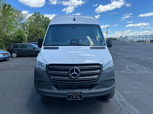 New 2026 Mercedes-Benz Sprinter 2500 image 2