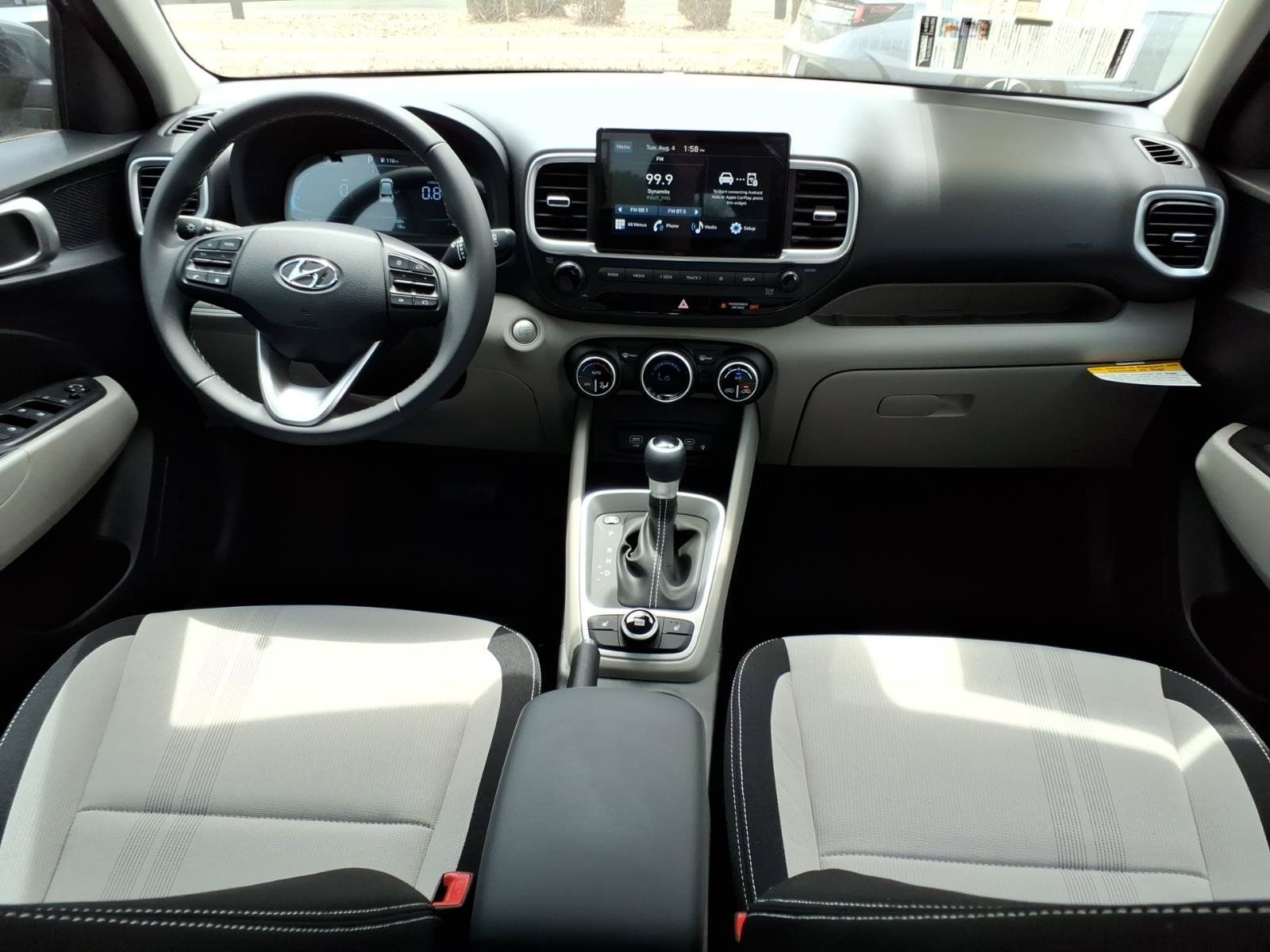 New 2026 Hyundai Venue SEL FWD image 10