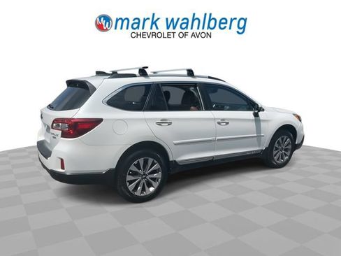 Used 2017 Subaru Outback 3.6R Touring w/ Popular Package #5A AWD/4WD image 8