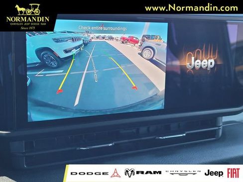 Used 2024 Jeep Wrangler Unlimited Sport AWD/4WD image 10