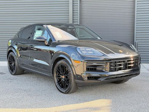 New 2026 Porsche Cayenne Coupe image 24
