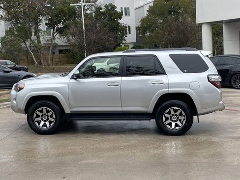 Used 2024 Toyota 4Runner TRD Off-Road image 3
