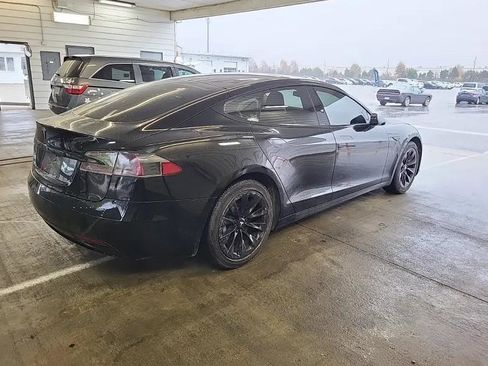 Used 2016 Tesla Model S 70 image 4