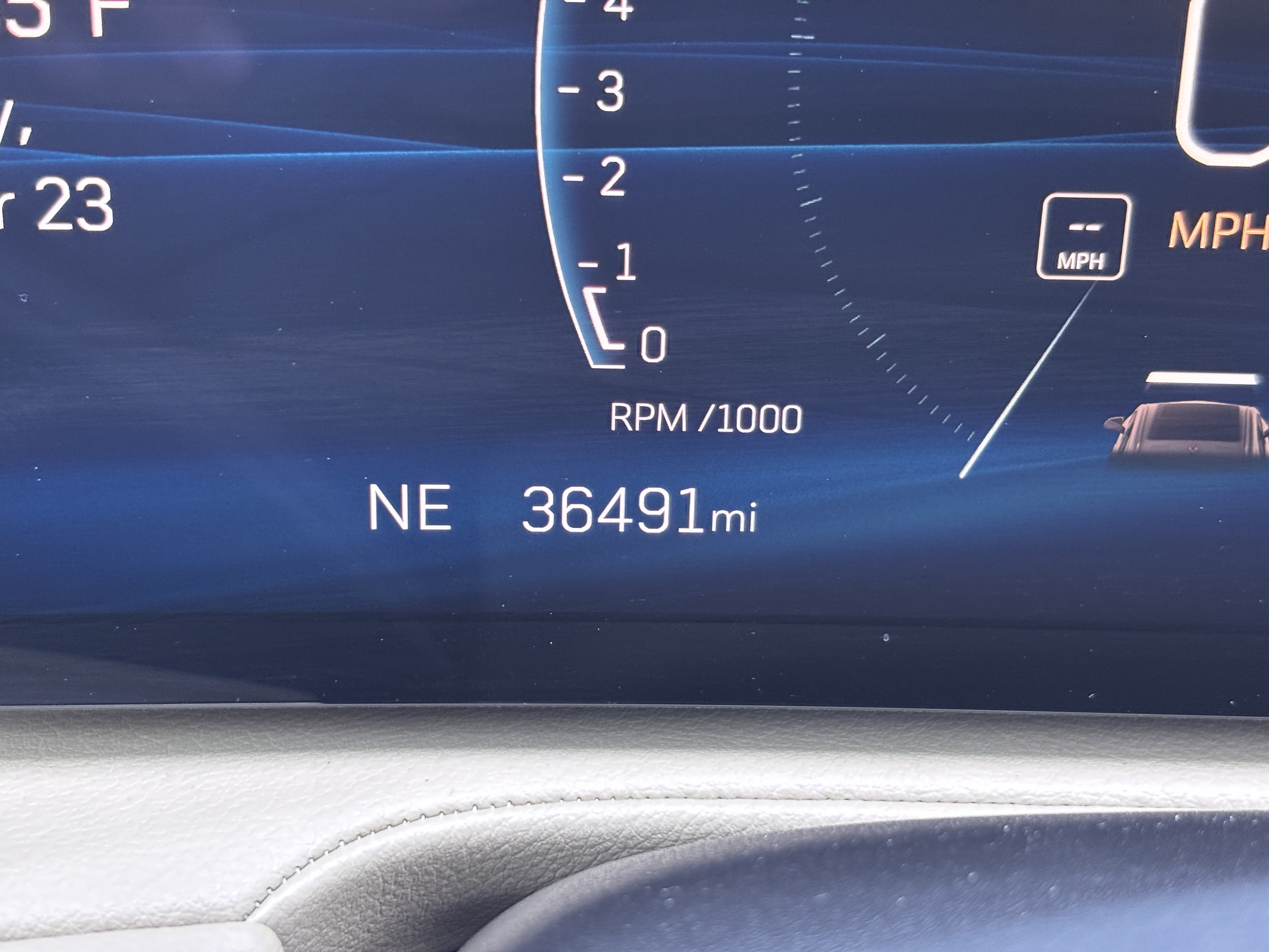 Used 2024 Cadillac XT4 Premium Luxury FWD image 19
