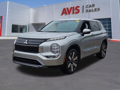 Used 2025 Mitsubishi Outlander SE
