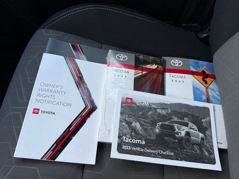 Used 2023 Toyota Tacoma TRD Sport w/ Technology Package image 31