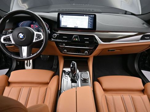 Used 2023 BMW 540i xDrive w/ M Sport Package AWD/4WD image 13
