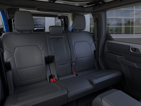 New 2025 Ford Bronco Badlands image 11