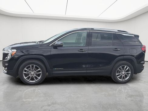 Used 2024 GMC Terrain SLT AWD/4WD image 4