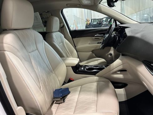 Used 2023 Buick Envision Avenir AWD/4WD image 33