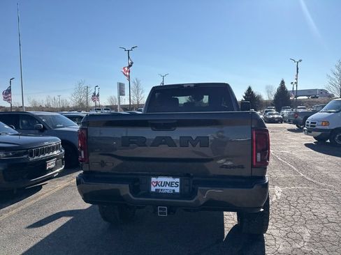 New 2026 RAM 2500 Big Horn AWD/4WD image 7