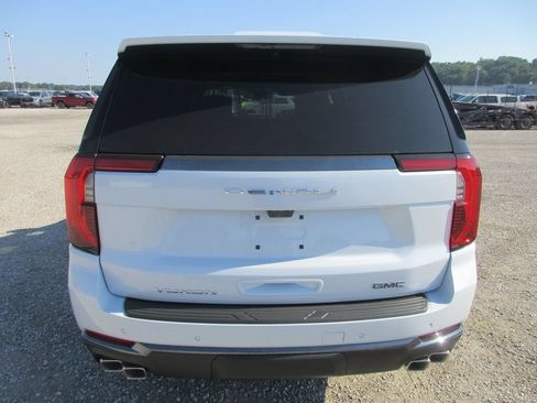 New 2026 GMC Yukon Denali Ultimate AWD/4WD image 5