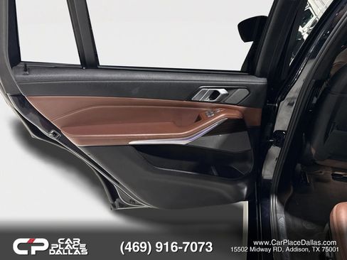 Used 2020 BMW X7 xDrive40i w/ M Sport Package AWD/4WD image 19