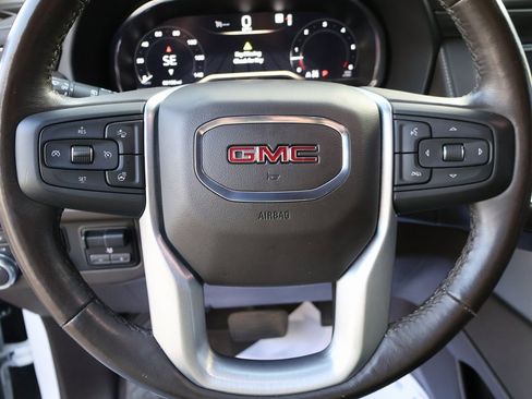 Used 2022 GMC Yukon SLT w/ SLT Luxury Package image 46