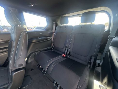 New 2025 Jeep Grand Cherokee L Laredo w/ Luxury Tech Group I image 23