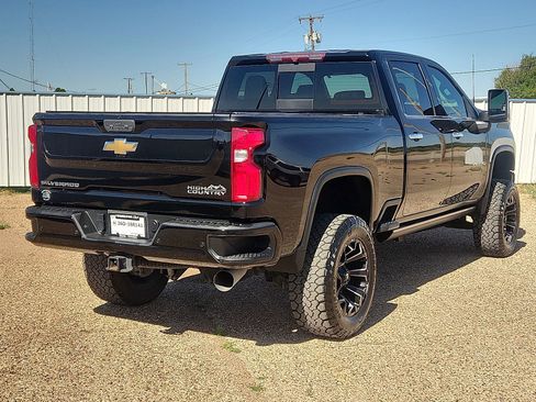 Used 2022 Chevrolet Silverado 2500 High Country w/ Safety Package II AWD/4WD image 4