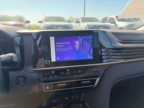 Used 2025 Toyota Camry LE FWD image 19