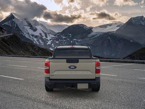 New 2025 Ford Maverick XLT image 5
