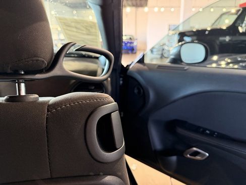 Used 2018 Dodge Challenger SXT image 23