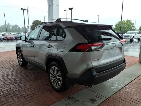 Used 2025 Toyota RAV4 XLE Premium w/ Weather Package FWD image 5