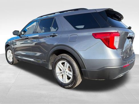 Used 2024 Ford Explorer XLT w/ Equipment Group 202A AWD/4WD image 3