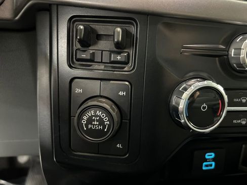 Used 2024 Ford F150 XLT w/ Tow/Haul Package image 37