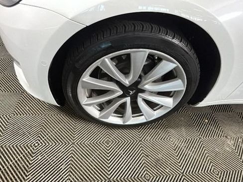 Used 2020 Tesla Model 3 Long Range AWD/4WD image 9