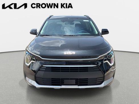 New 2026 Kia Niro EX FWD image 2