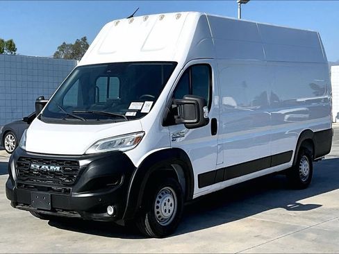 Used 2024 RAM ProMaster 3500 w/ Delivery Van Package FWD image 2