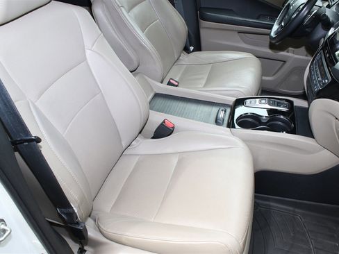 Used 2018 Honda Pilot Elite image 9