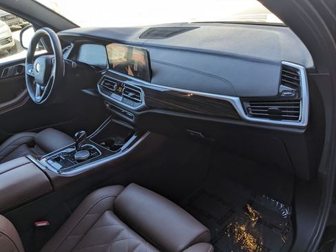 Used 2023 BMW X5 xDrive40i w/ Premium Package image 31