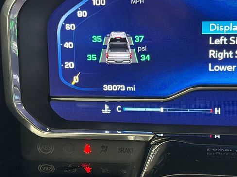 Used 2022 Chevrolet Silverado 1500 RST image 25