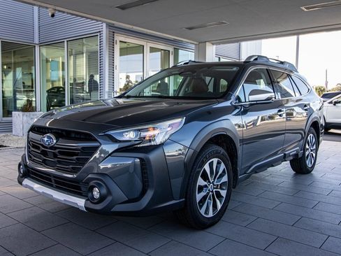 Used 2023 Subaru Outback Touring XT image 11