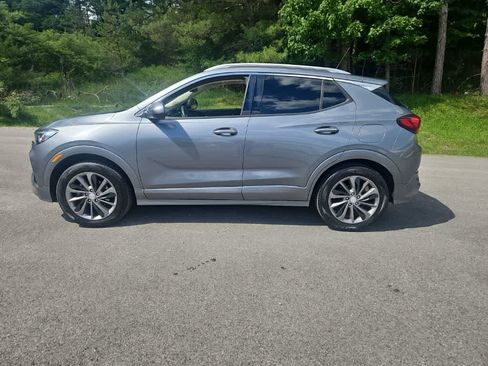 Used 2020 Buick Encore GX Essence w/ Experience Buick Package AWD/4WD image 2