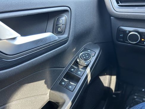 Used 2023 Ford Escape ST-Line w/ Tech Pack #1 image 17