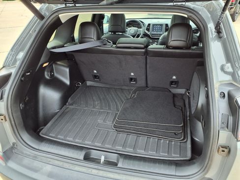 Used 2022 Jeep Cherokee Latitude Lux w/ Sun & Sound Group FWD image 31