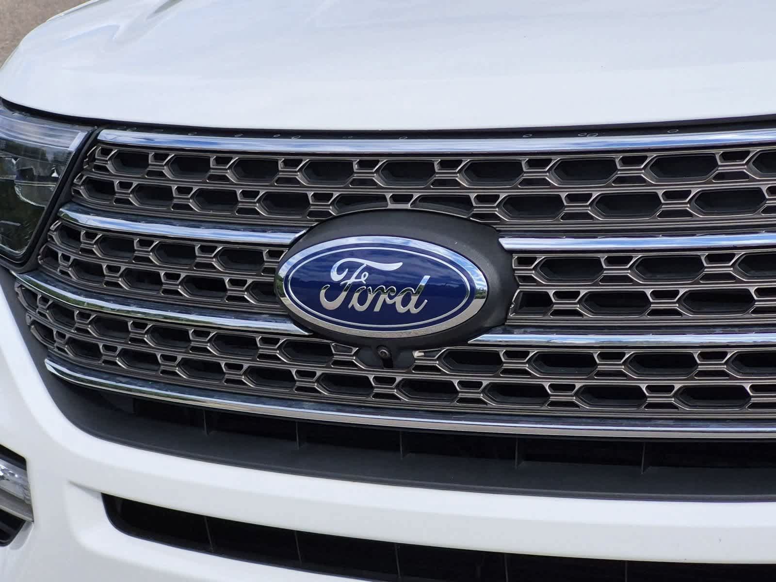 Used 2024 Ford Explorer King Ranch w/ Technology Package AWD/4WD image 12