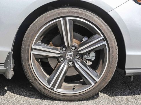 Used 2024 Honda Accord Sport image 12