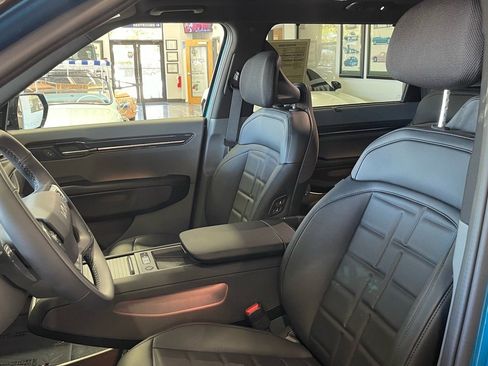 Used 2026 Kia EV9 Land w/ Nightfall Edition Package image 26