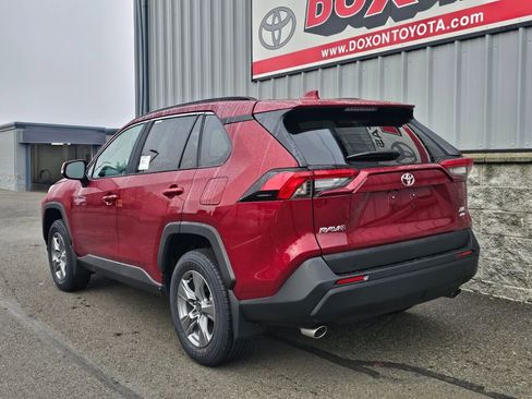 New 2025 Toyota RAV4 XLE image 5